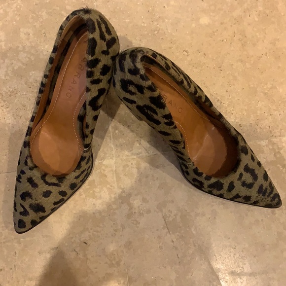 Carrano Leopard Print Pumps - Picture 4 of 5